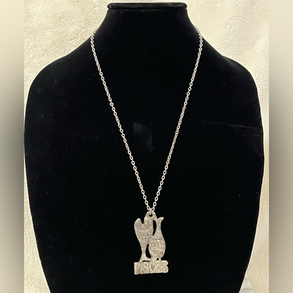 HTF VTG MCM 1960s Pisces Silver Tone Chunky Double Fish Pendant & Chain Necklace